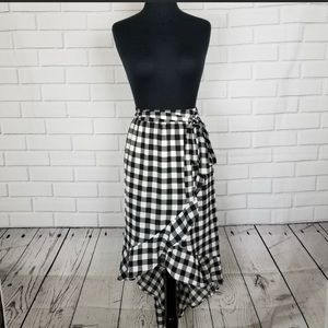 NWT Black & White Large Gingham Hi-lo Skirt
